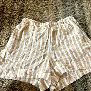 Universal Thread Tan and White Bermuda Shorts
